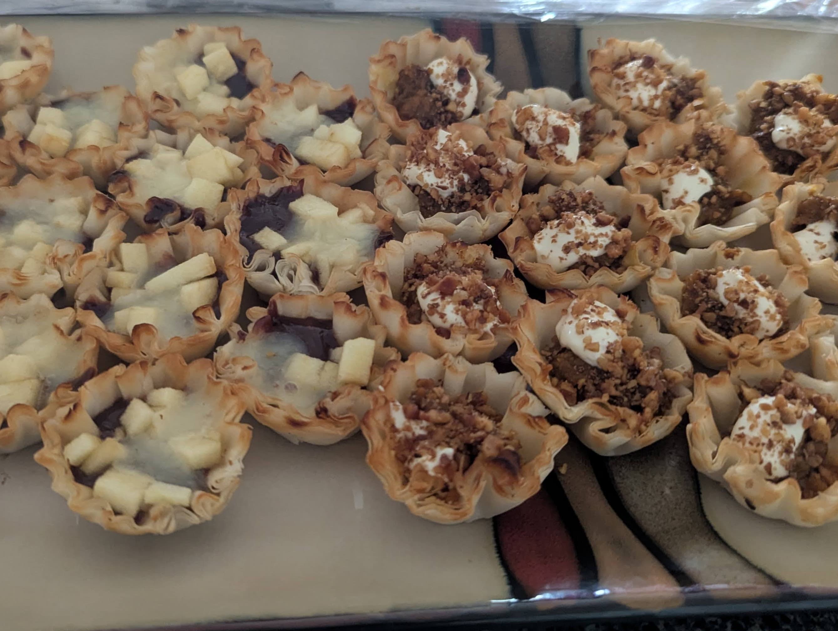 Cover Image for Apple Phyllo Cups